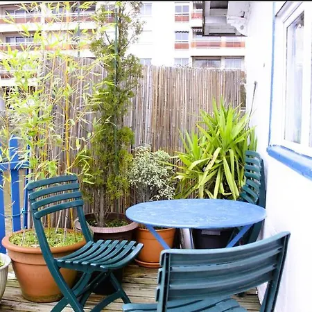 Ботель Charmante Peniche - Sejour Atypique Nantes *